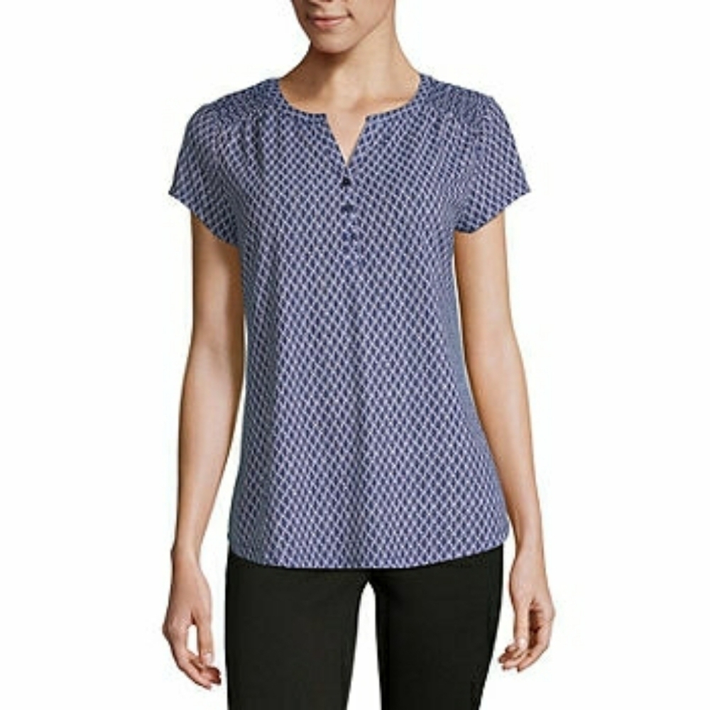 Liz Claiborne Smocked Short Sleeve Top